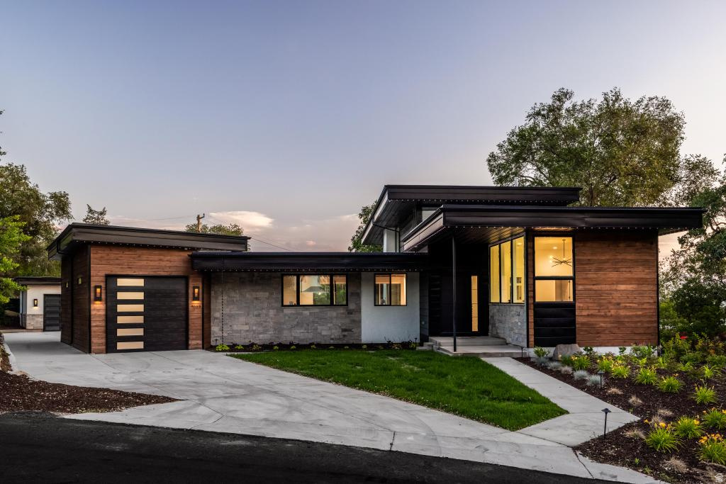 1668 E FOREST HILLS DR Millcreek, UT 84106