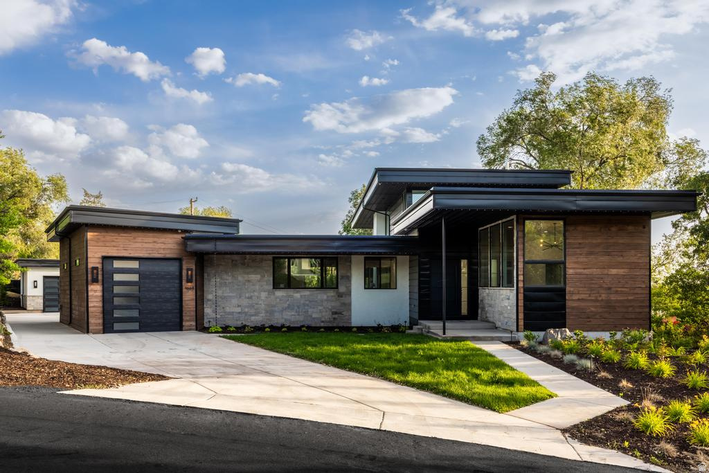 1668 E FOREST HILLS DR Millcreek, UT 84106