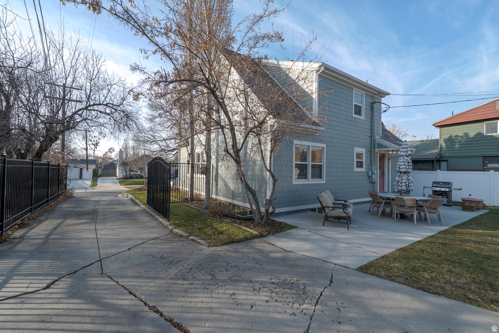 2553 S CHADWICK DR Salt Lake City, UT 84106
