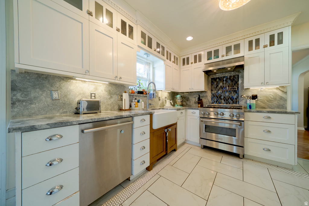 2553 S CHADWICK DR Salt Lake City, UT 84106