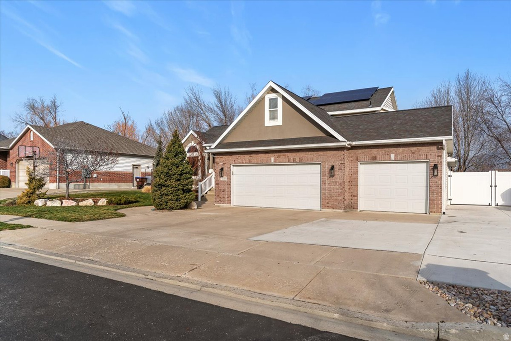 438 W 1050 N Centerville, UT 84014