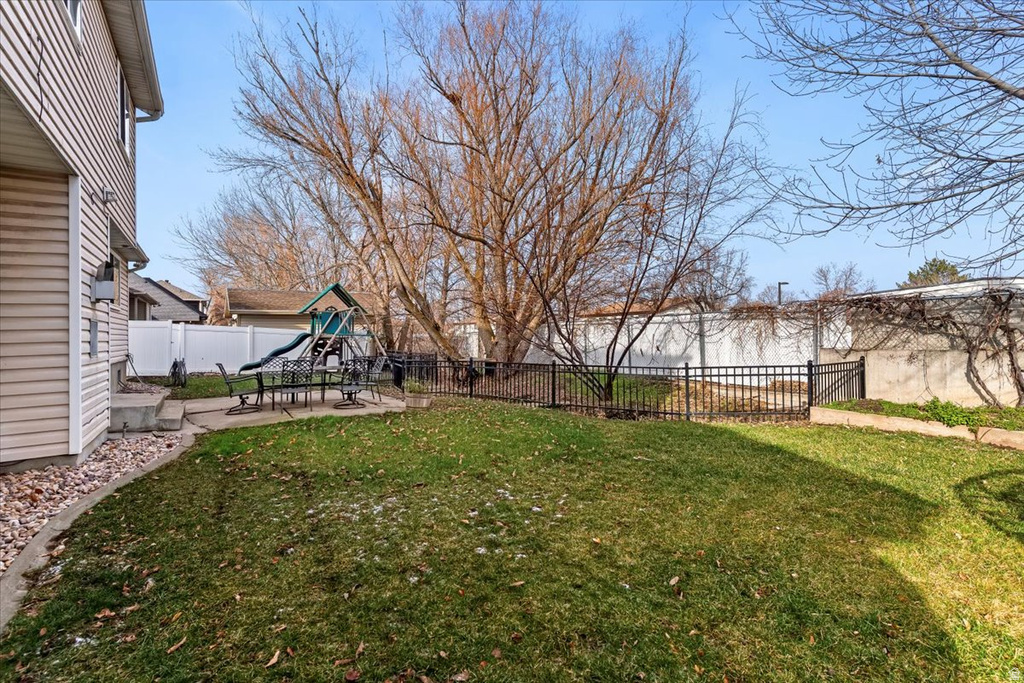 438 W 1050 N Centerville, UT 84014