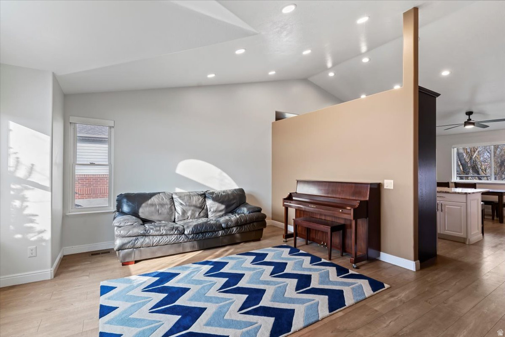 438 W 1050 N Centerville, UT 84014