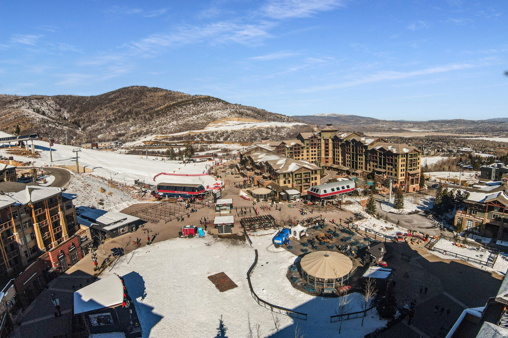 3720 SUNDIAL CT #B-319 Park City, UT 84098