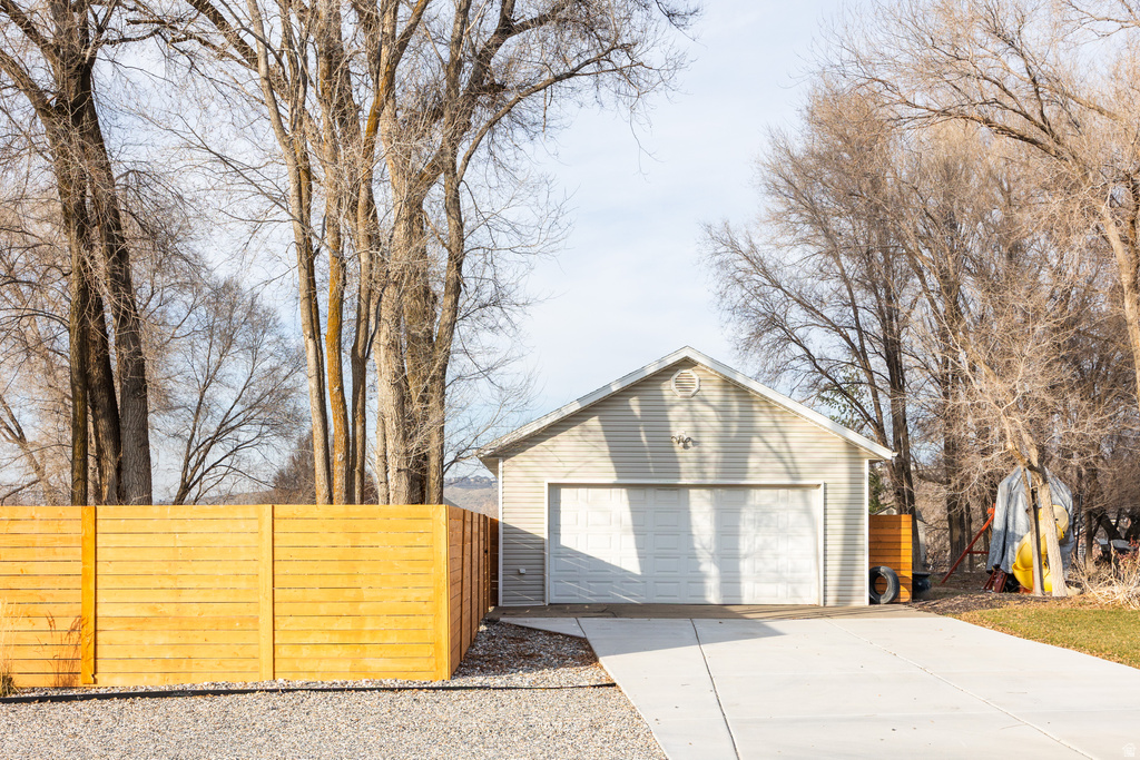 1090 E SOUTH WEBER DR South Weber, UT 84405