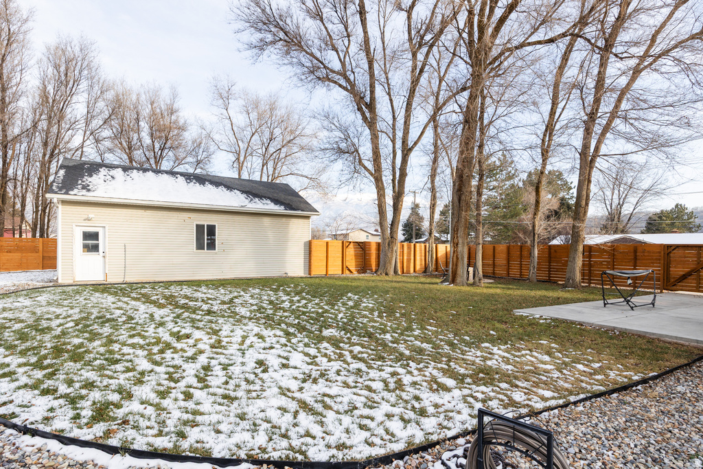 1090 E SOUTH WEBER DR South Weber, UT 84405