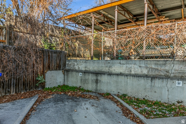 633 E 4TH AVE #1 Salt Lake City, UT 84103