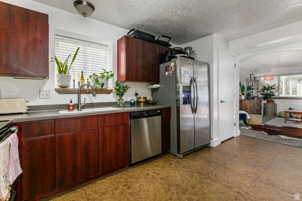 633 E 4TH AVE #1 Salt Lake City, UT 84103