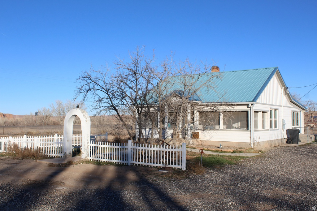 70 N 100 W Hanksville, UT 84734