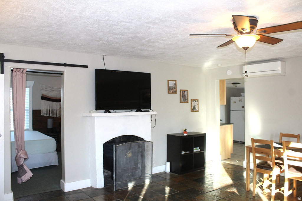 70 N 100 W Hanksville, UT 84734