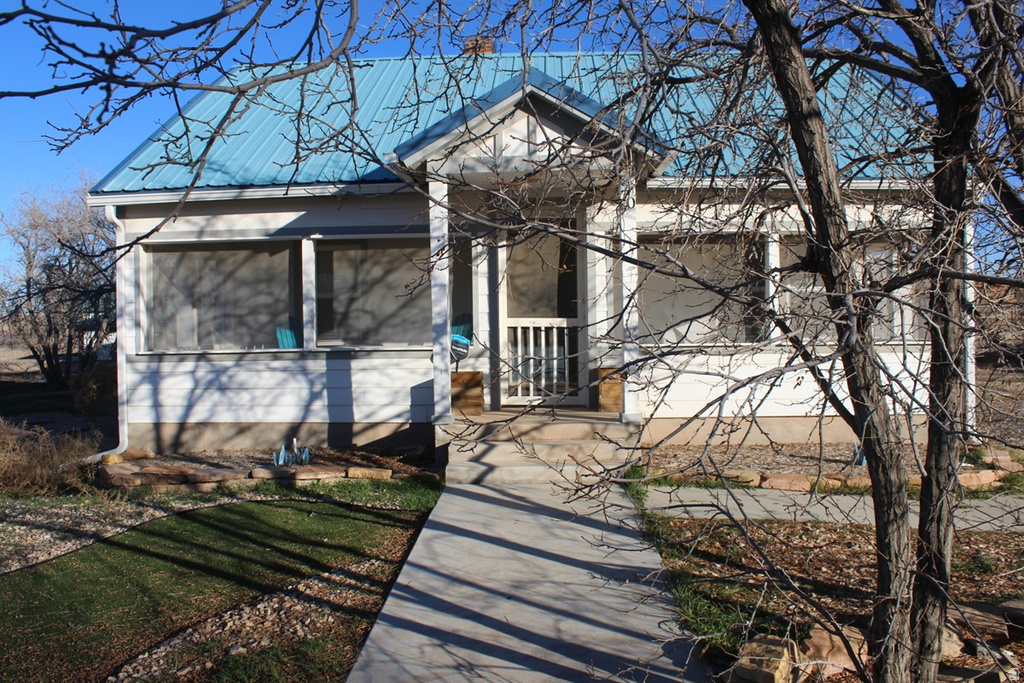 70 N 100 W Hanksville, UT 84734