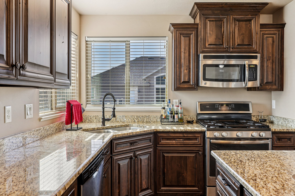 4863 W 3550 S West Haven, UT 84401