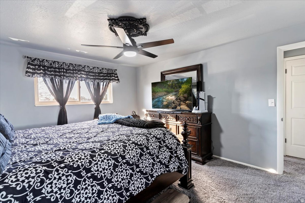 1916 E 5625 S South Ogden, UT 84403