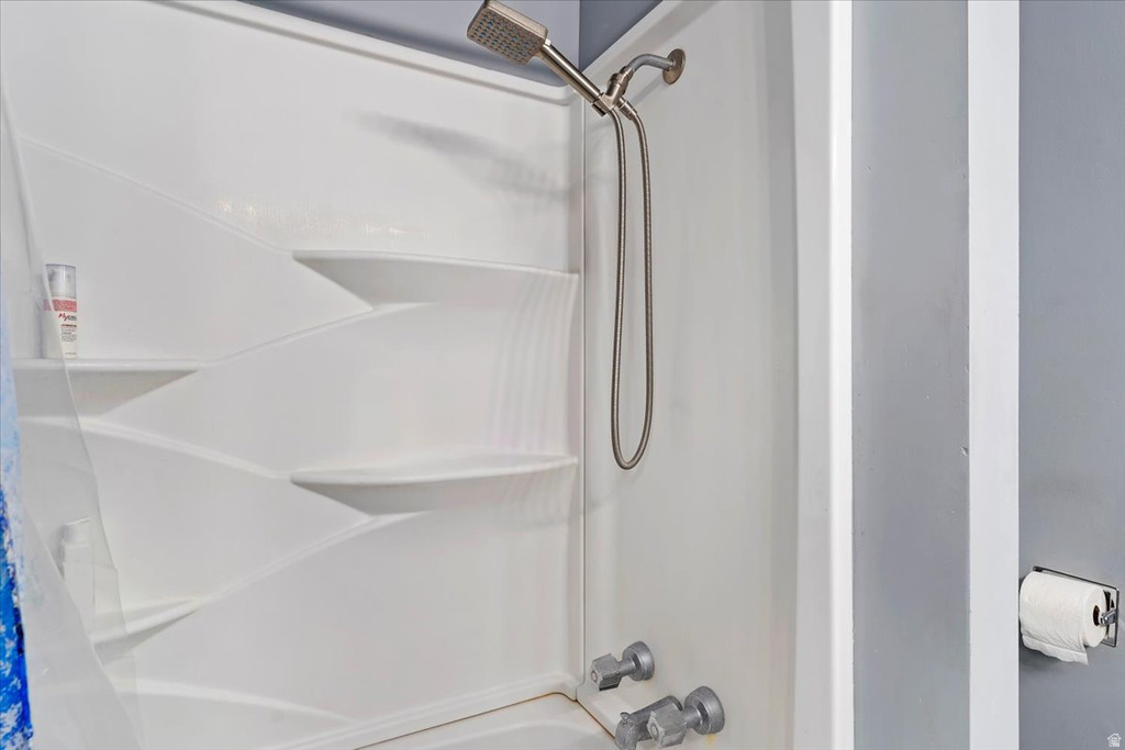 1916 E 5625 S South Ogden, UT 84403