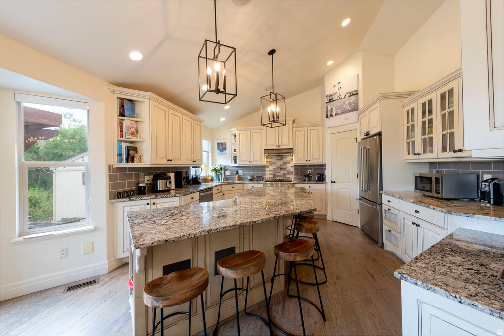 566 WILD WILLOW DR Francis, UT 84036