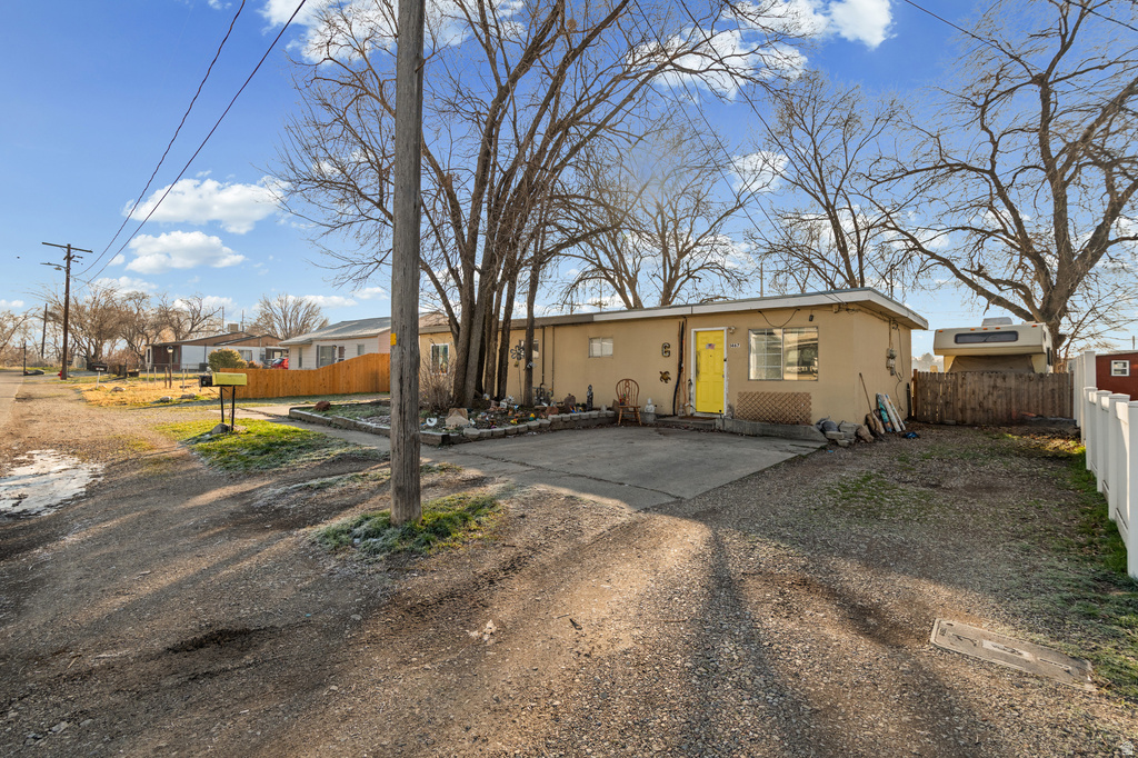 1461 W SUNSET AVE West Valley City, UT 84119