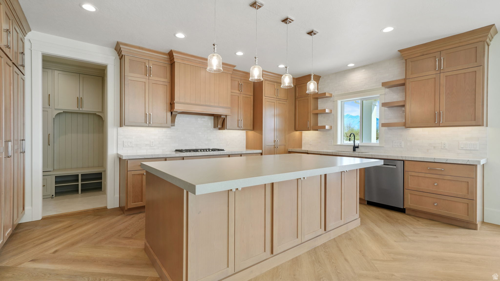 1488 N 1700 W Lehi, UT 84043