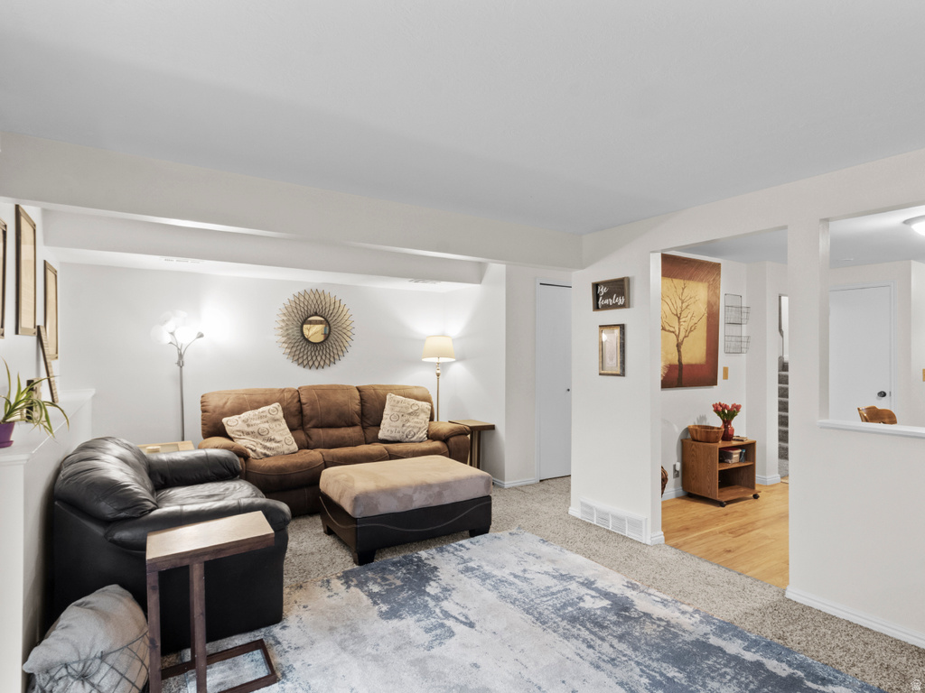 4702 S CATHAY CIR Taylorsville, UT 84123