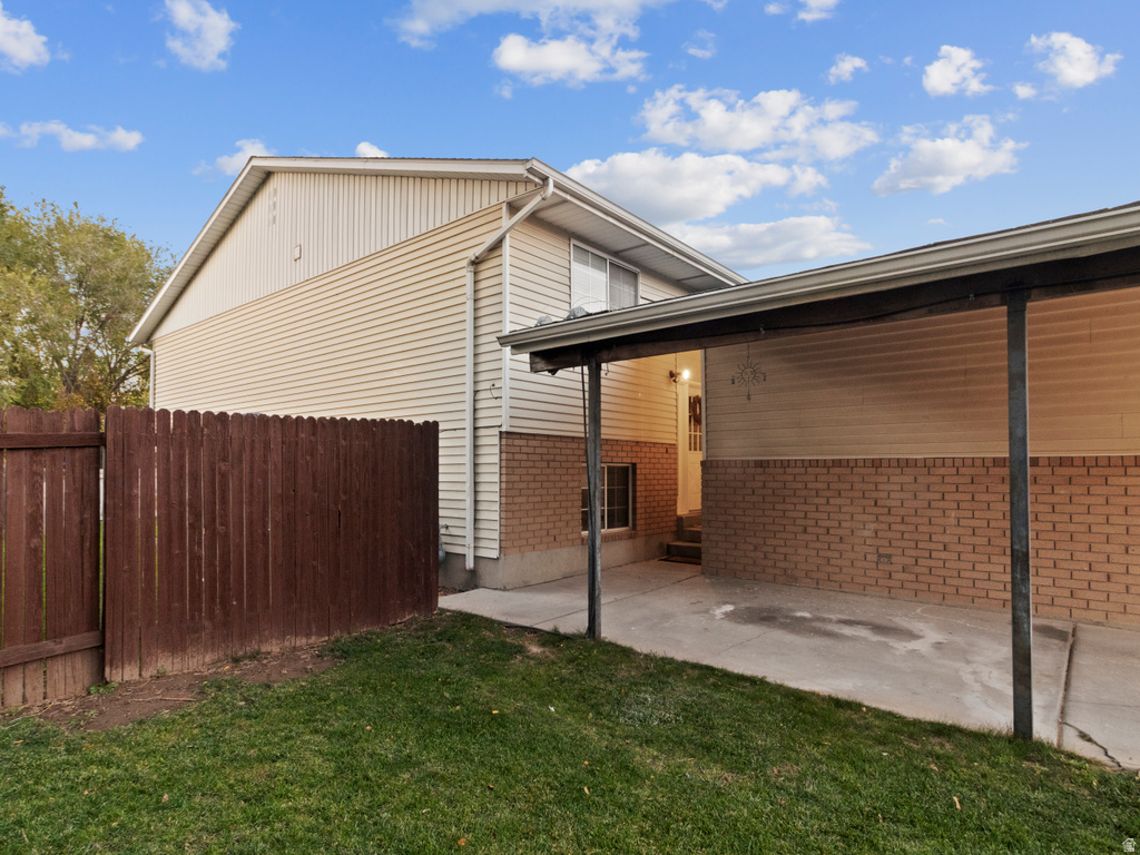 4702 S CATHAY CIR Taylorsville, UT 84123