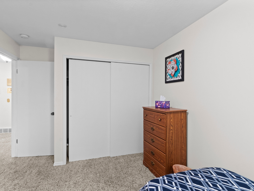 4702 S CATHAY CIR Taylorsville, UT 84123