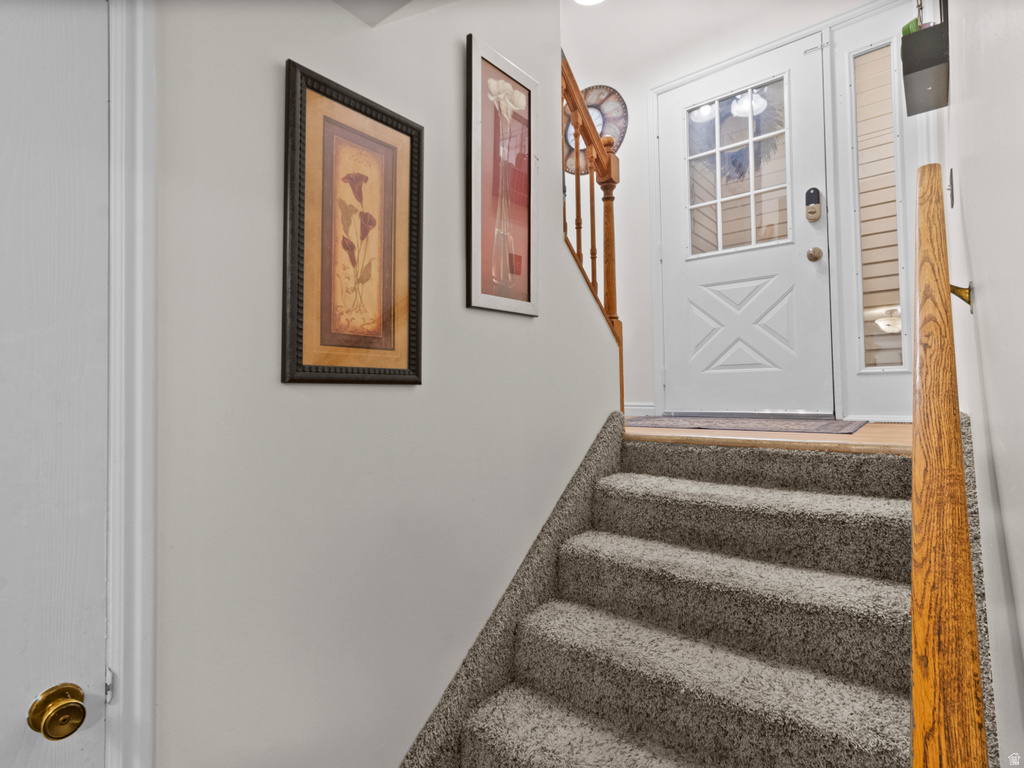 4702 S CATHAY CIR Taylorsville, UT 84123