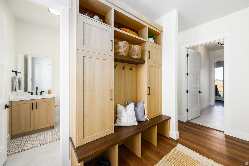 1104 W 10125 S South Jordan, UT 84095