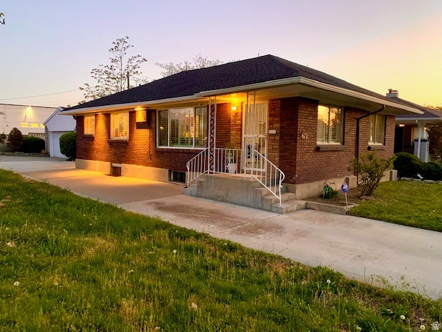 672 E REDONDO AVE Salt Lake City, UT 84105