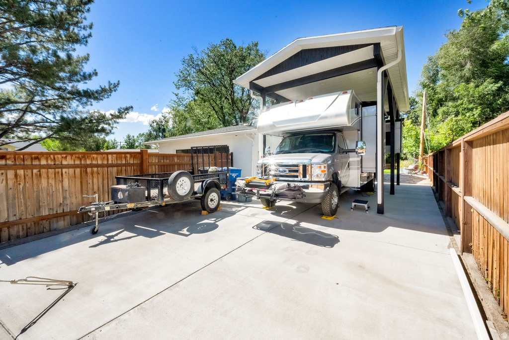 2031 E LA TOUR CIR Salt Lake City, UT 84121