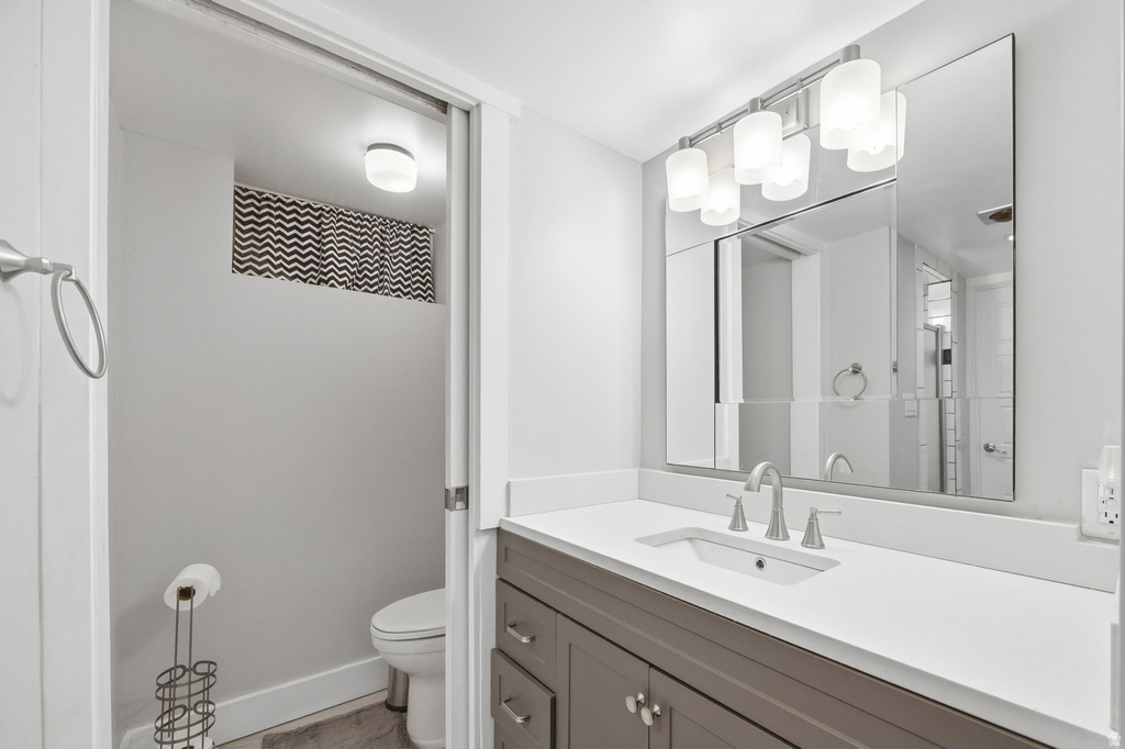 2031 E LA TOUR CIR Salt Lake City, UT 84121