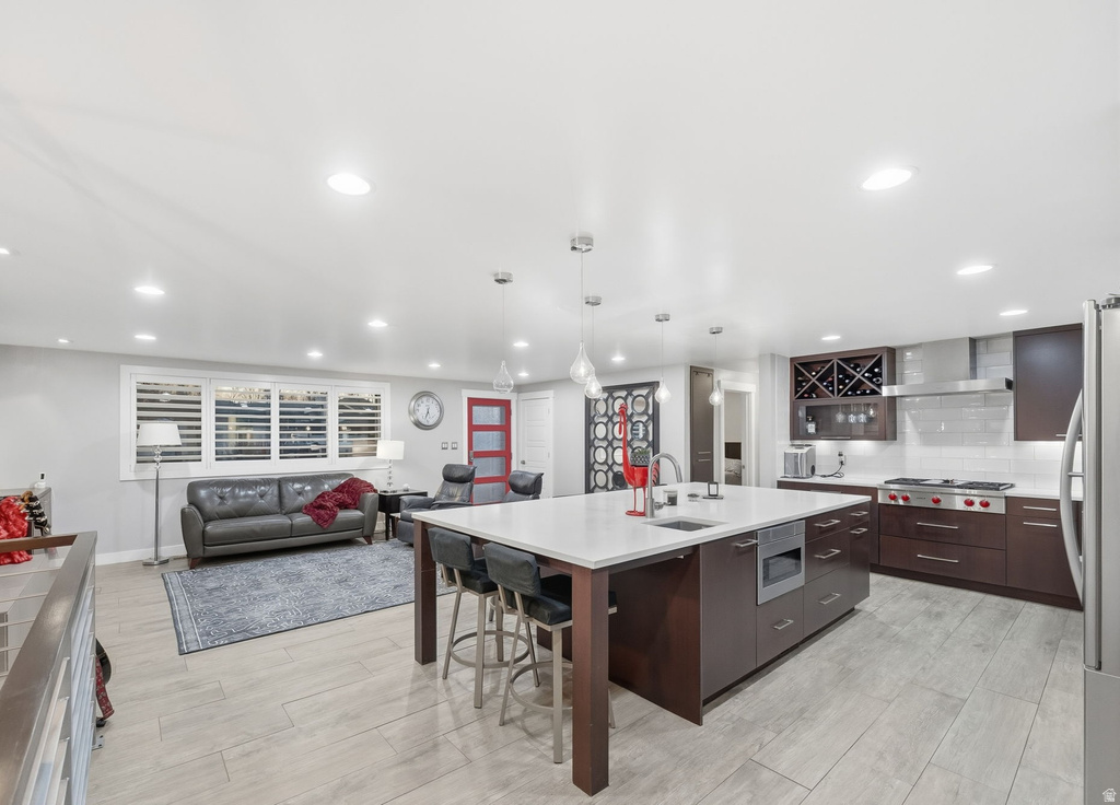 2031 E LA TOUR CIR Salt Lake City, UT 84121