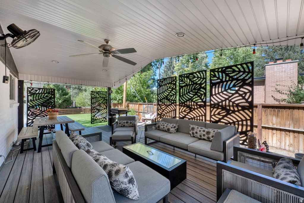 2031 E LA TOUR CIR Salt Lake City, UT 84121