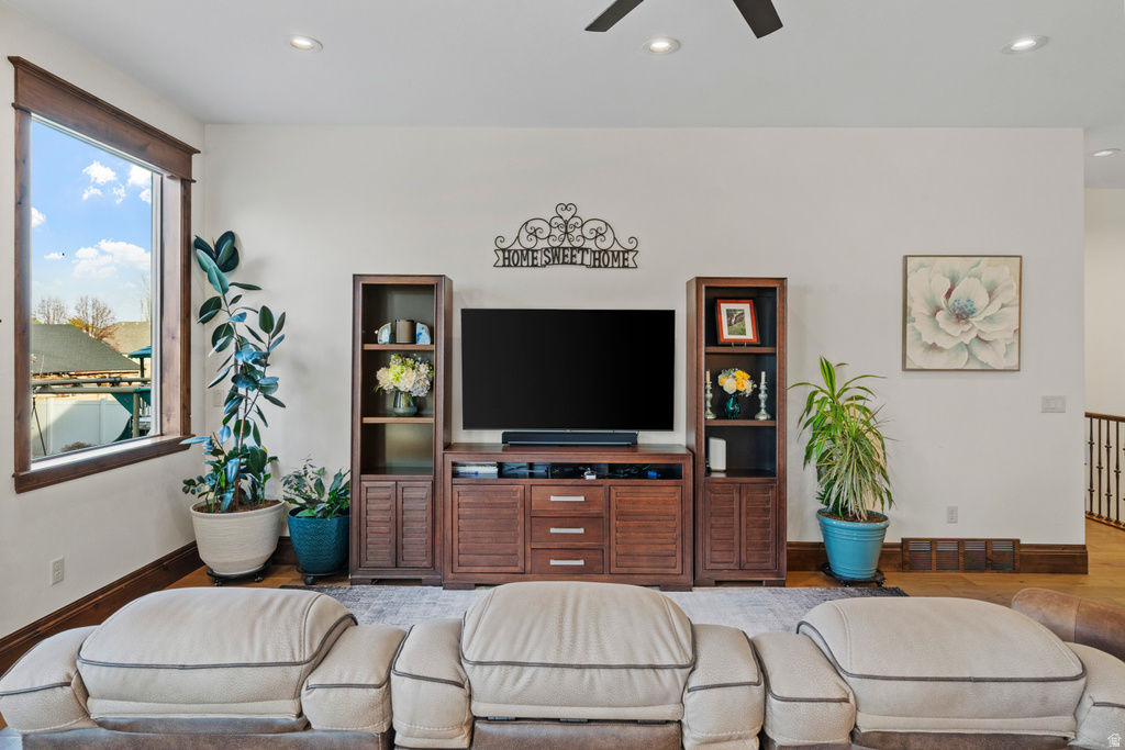 2644 W TITANS CT South Jordan, UT 84095