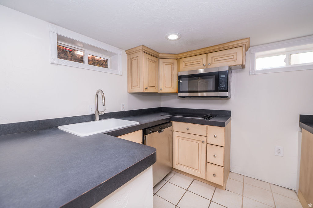 1411 E WOODLAND AVE Salt Lake City, UT 84106