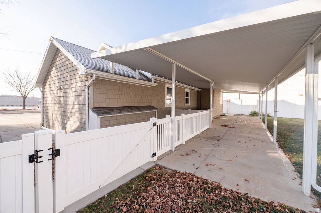 1411 E WOODLAND AVE Salt Lake City, UT 84106