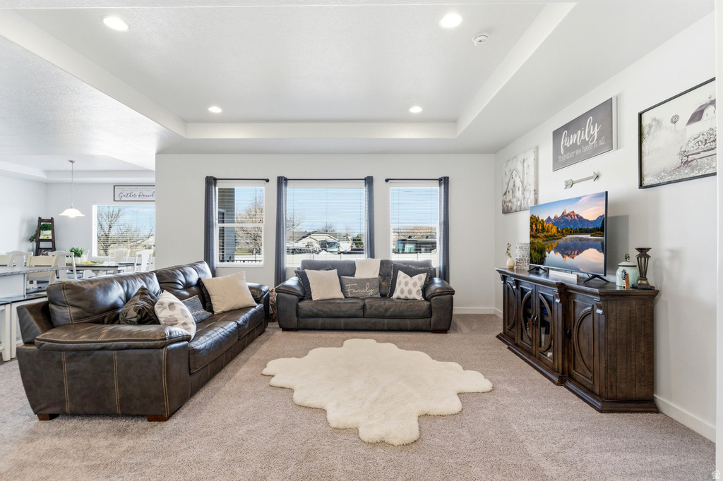 598 S CROOKED POST WAY Saratoga Springs, UT 84045