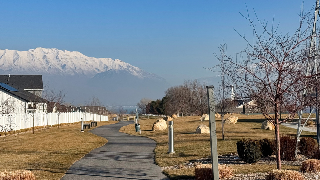 598 S CROOKED POST WAY Saratoga Springs, UT 84045