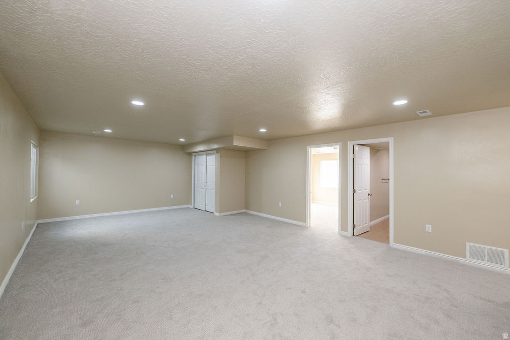 11569 S OAKMOND RD South Jordan, UT 84009