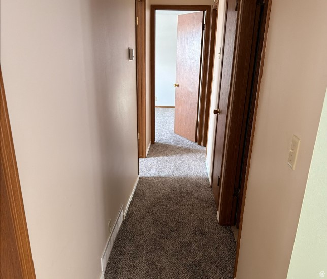 8036 S 2575 E South Weber, UT 84405