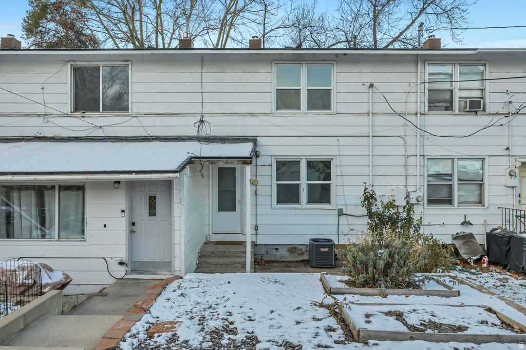 3878 S GRANDVIEW Ogden, UT 84403