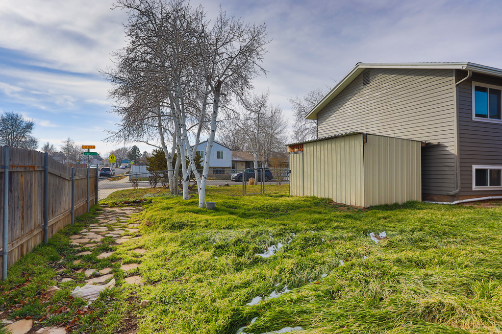 5956 W JARGON CIR Kearns, UT 84118