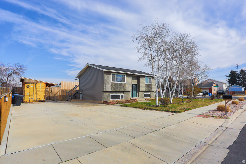 5956 W JARGON CIR Kearns, UT 84118