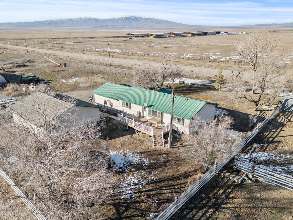 36325 W HIGHWAY 30 Snowville, UT 84336
