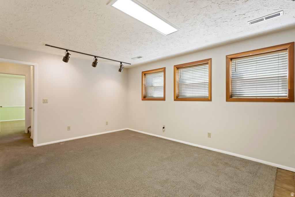 142 S ECCLES AVE Ogden, UT 84404