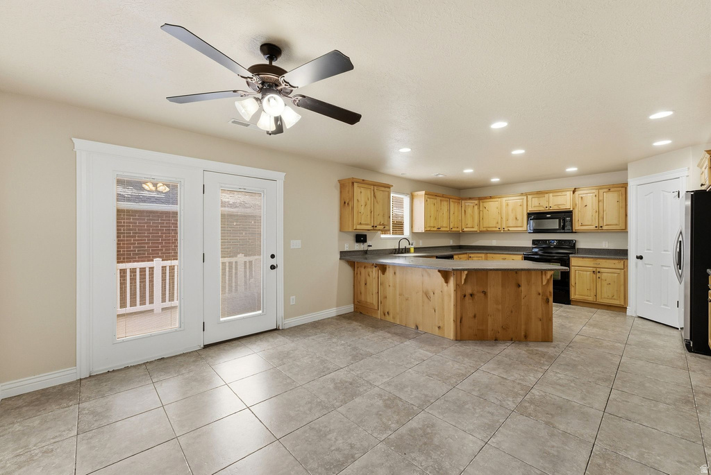 2303 GARDEN LN Layton, UT 84041