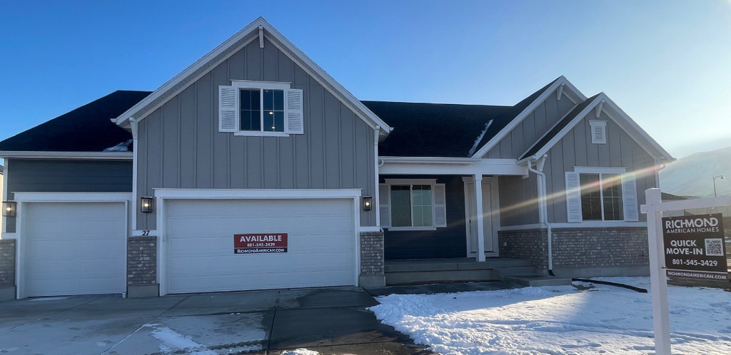 27 E NIGHT HERON CV #615 Saratoga Springs, UT 84045