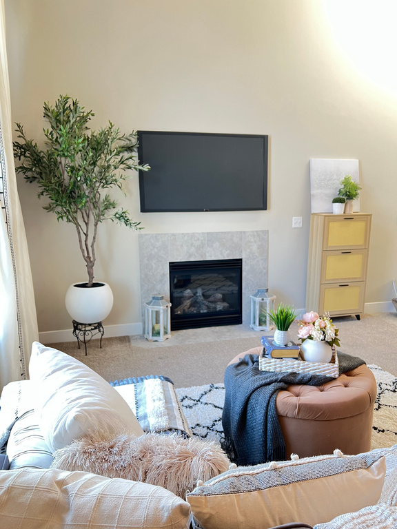 12731 S MEADOW RUN CT Riverton, UT 84065