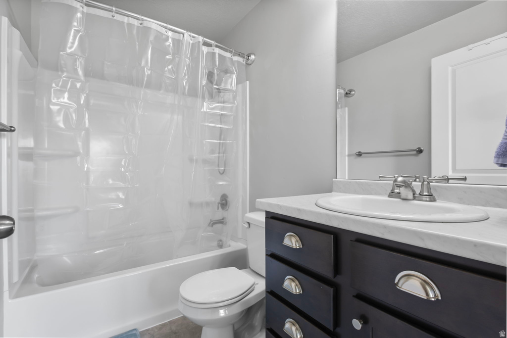 832 N PLAINSMAN DR Spanish Fork, UT 84660