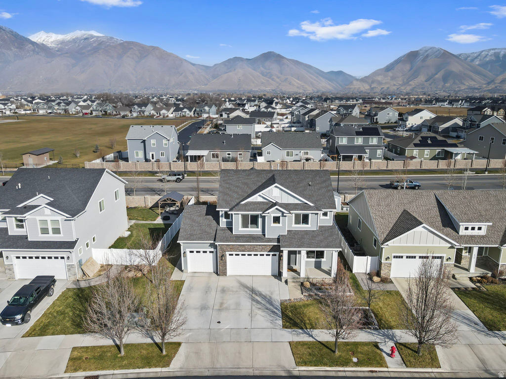 832 N PLAINSMAN DR Spanish Fork, UT 84660