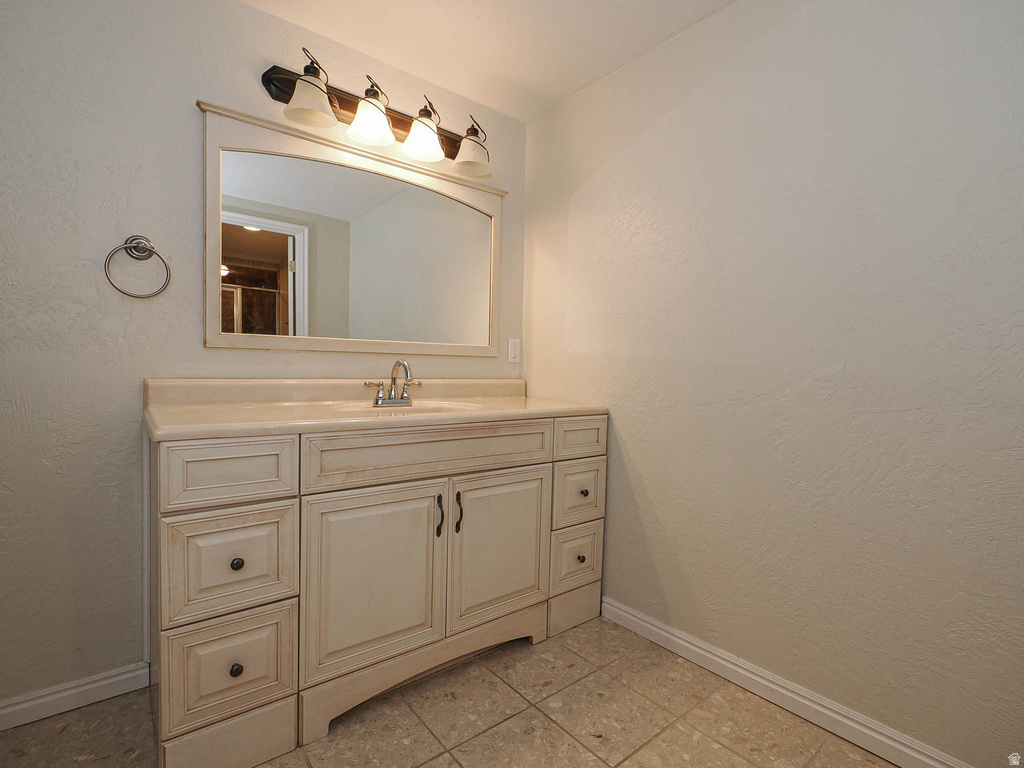 10036 S BIRDIE WAY South Jordan, UT 84095