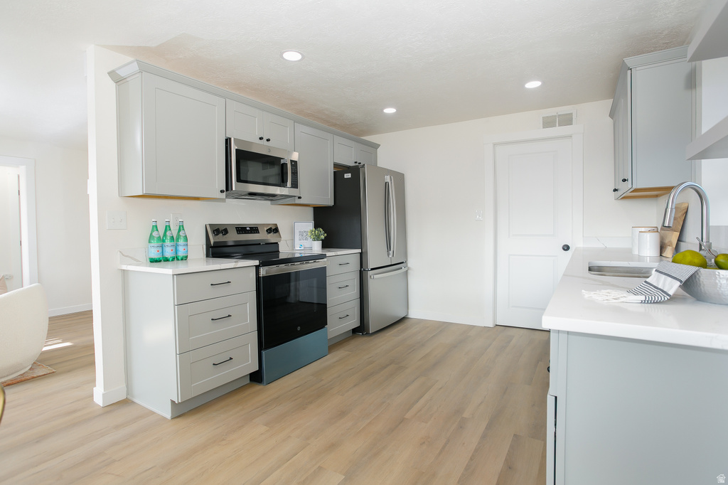 3402 W 6000 S Roy, UT 84067